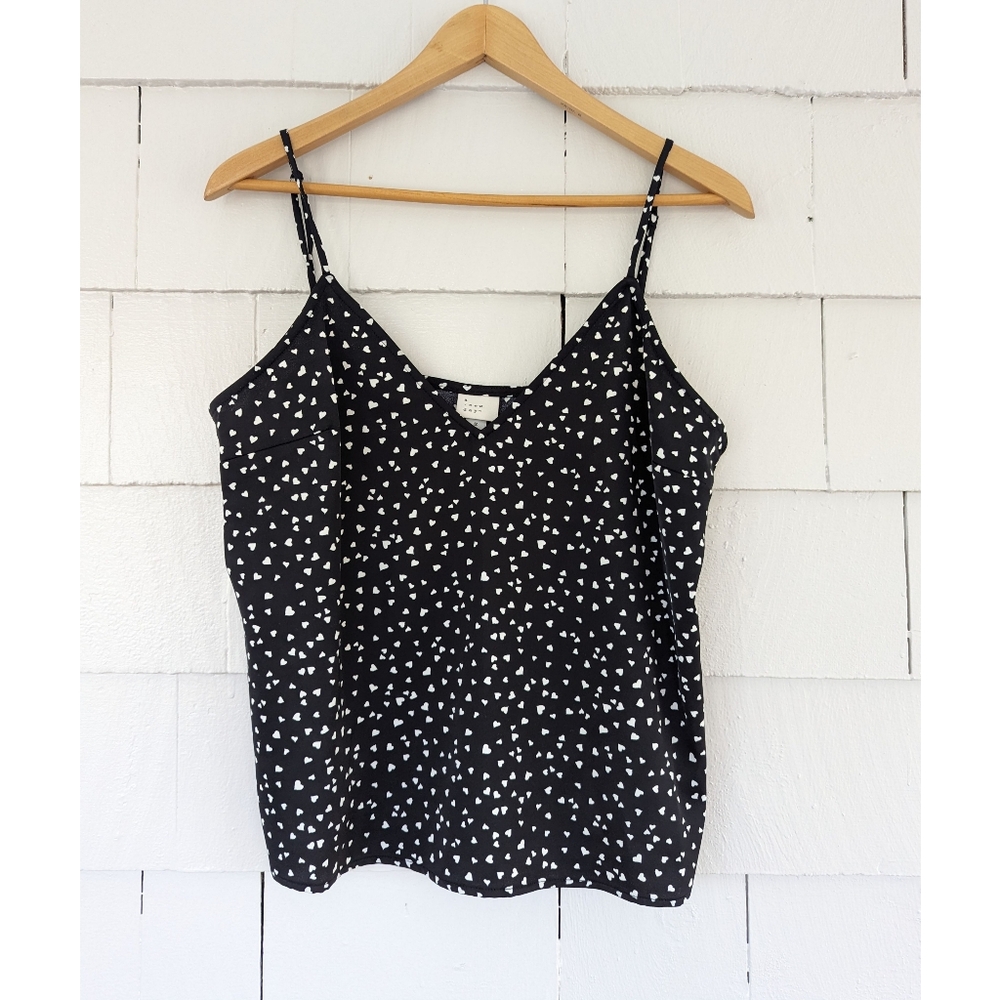 A New Day Black White Heart Patterned Tank Top Small